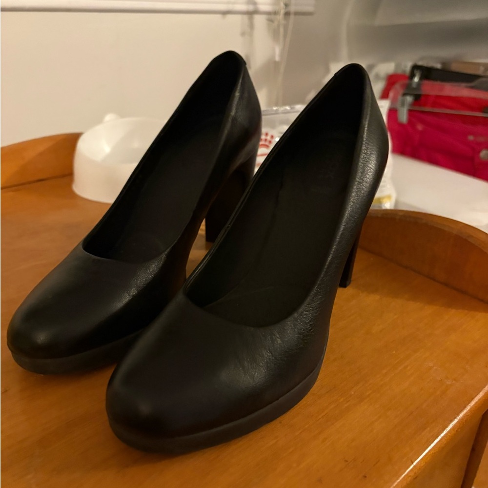 Geox Classic Black Women's Heels